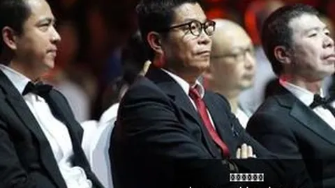 雅凯对法国队新帅桑蒂尼的失望解读：足球幕后风云